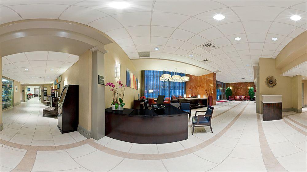 image-housing-carousel
