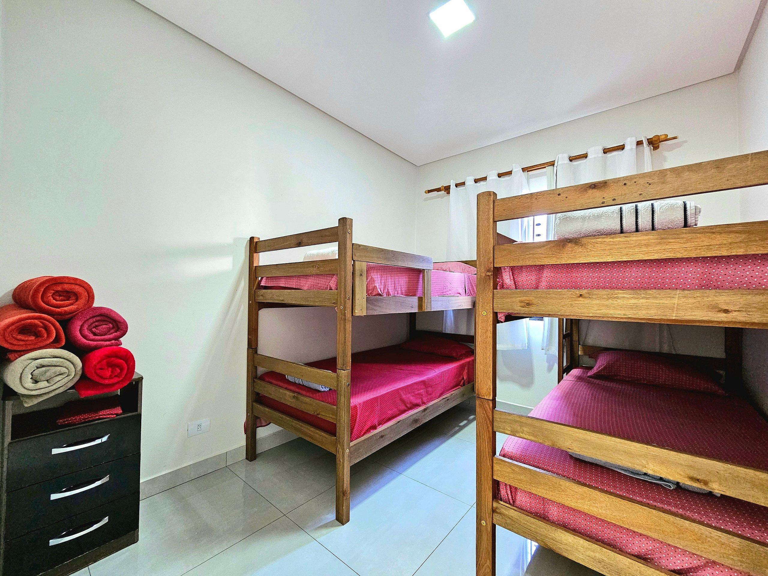 image-housing-carousel