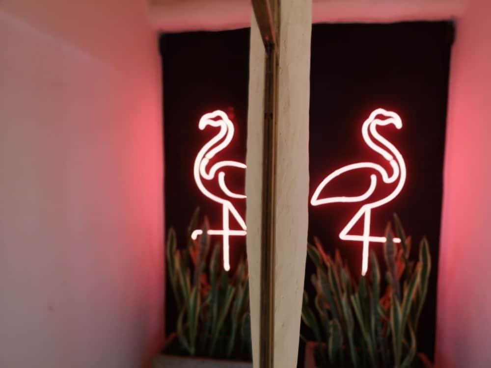 image-housing-carousel