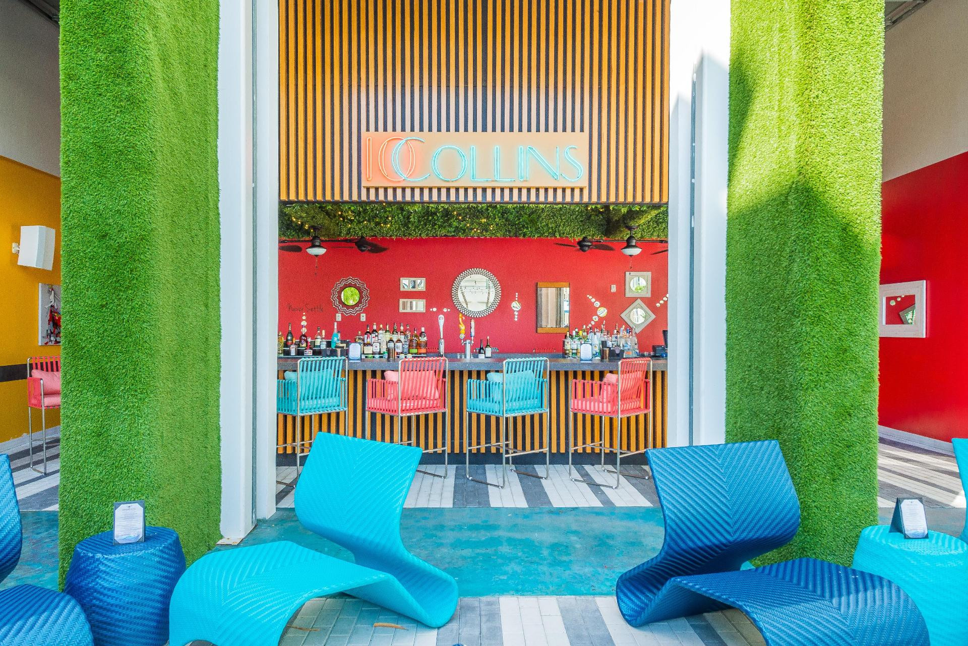 image-housing-carousel