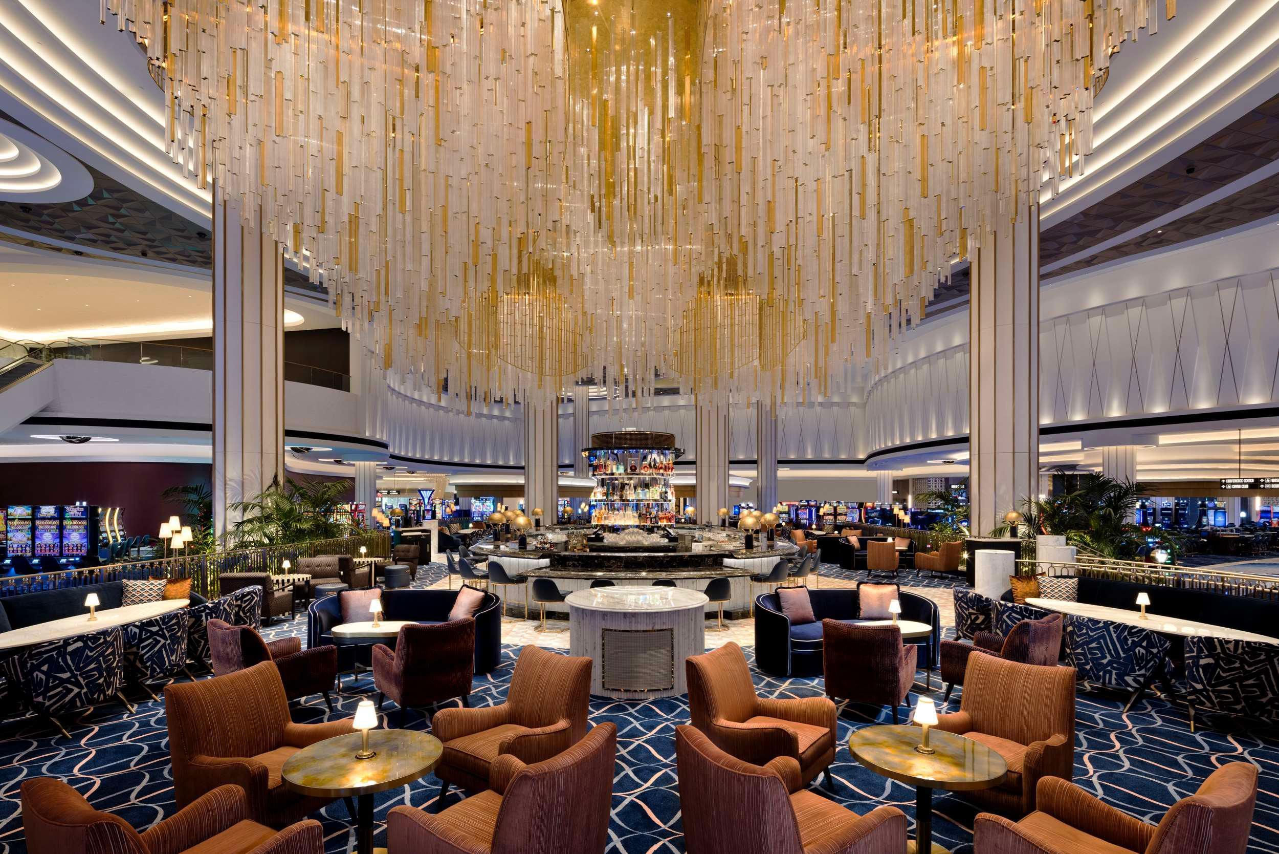 image-housing-carousel