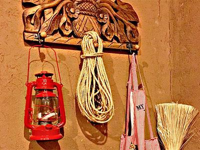 image-housing-carousel