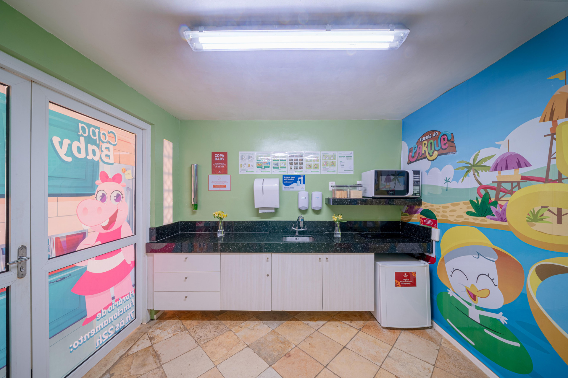 image-housing-carousel