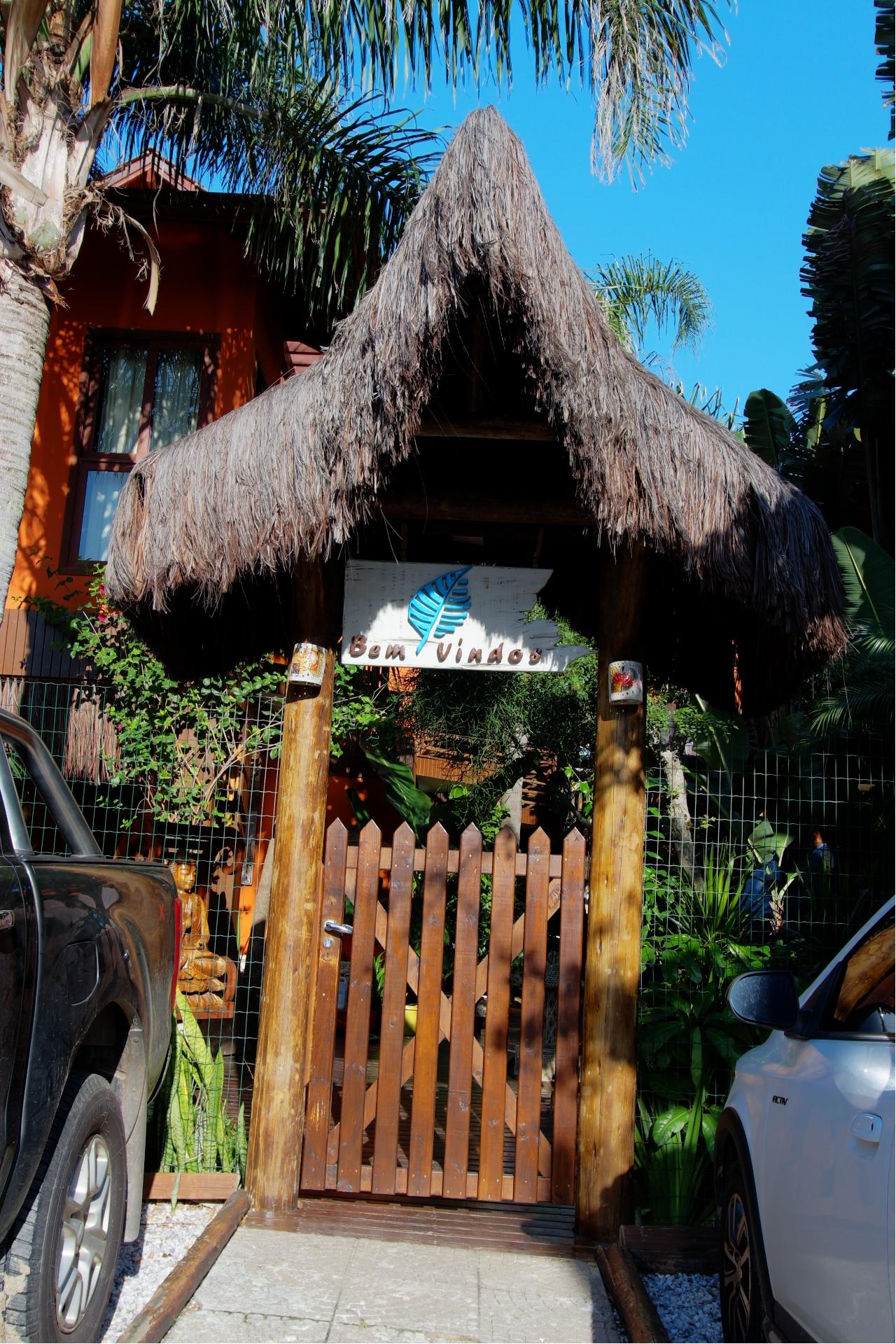 image-housing-carousel