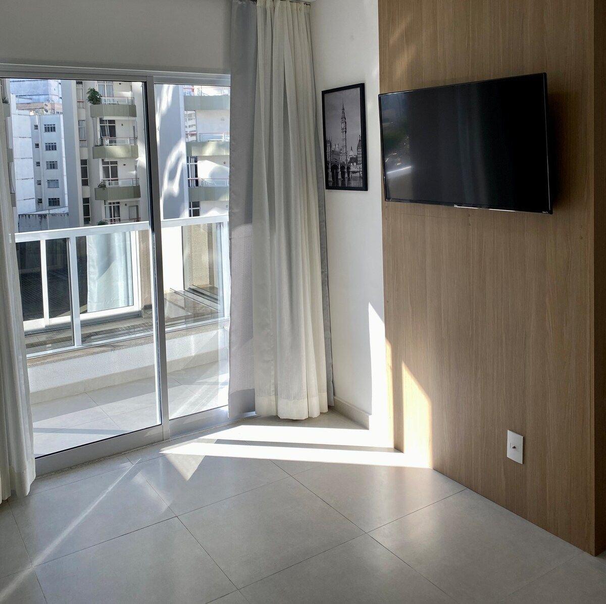 image-housing-carousel