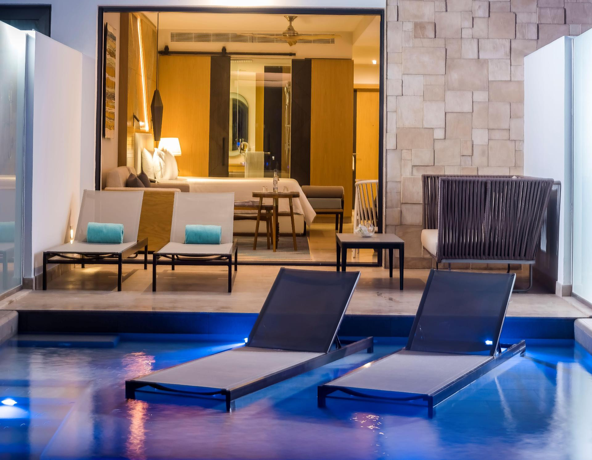 Habitación Doble de Lujo con Vista Parcial del Mar