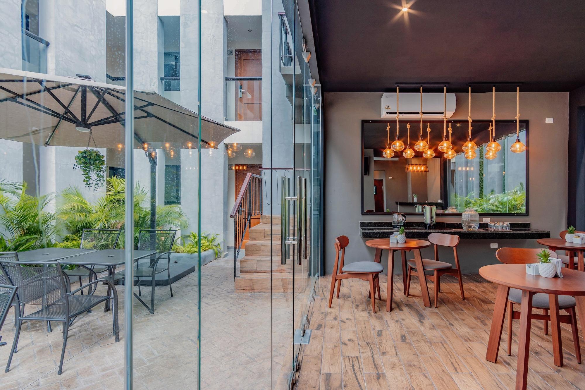 image-housing-carousel