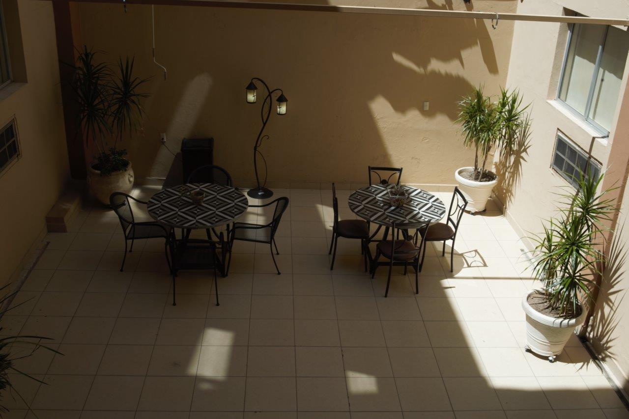 image-housing-carousel