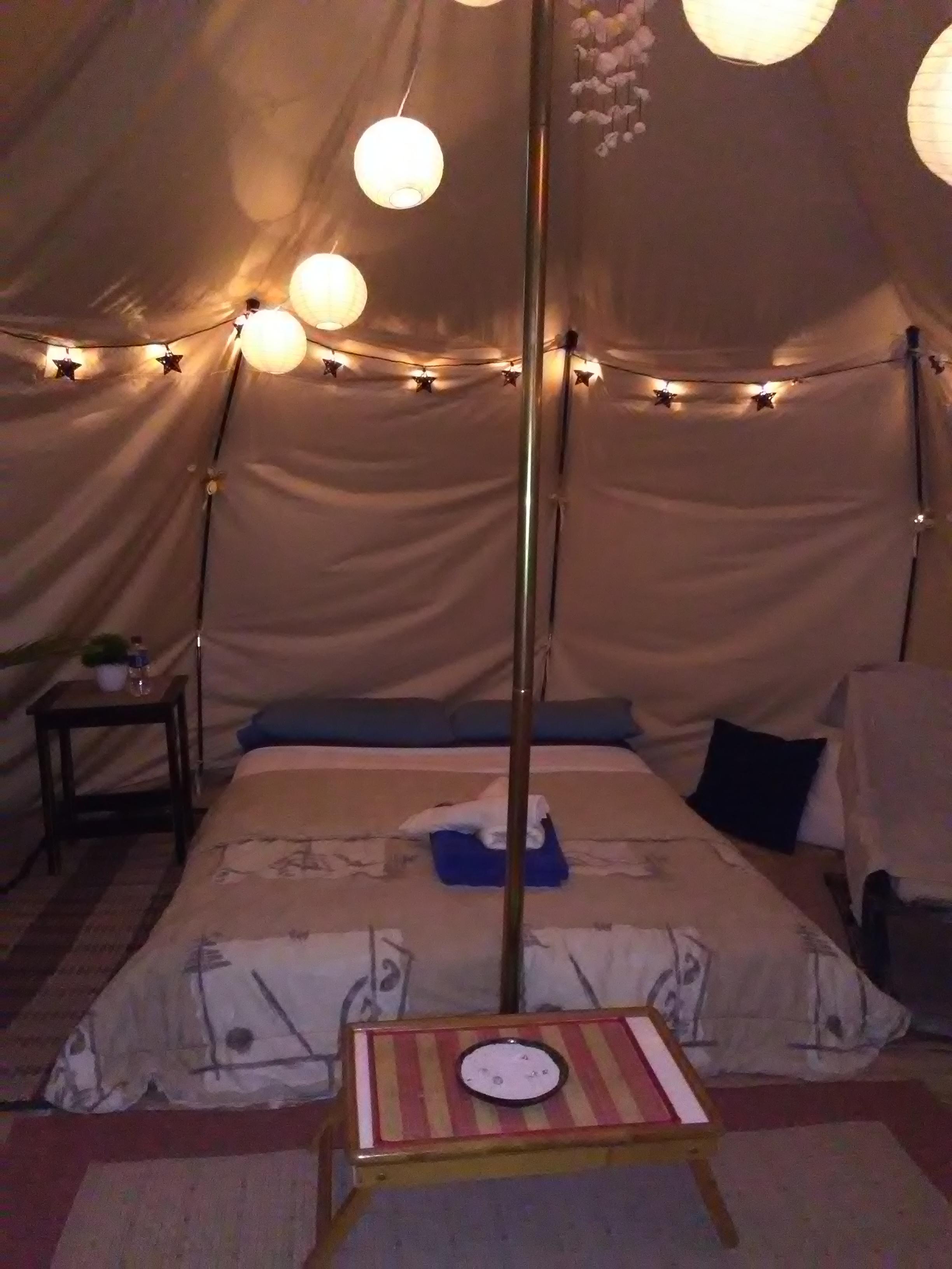 image-housing-carousel