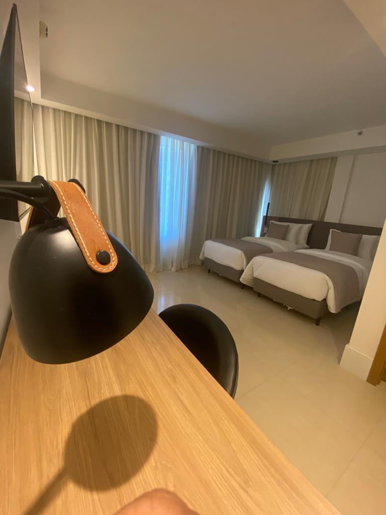 image-housing-carousel