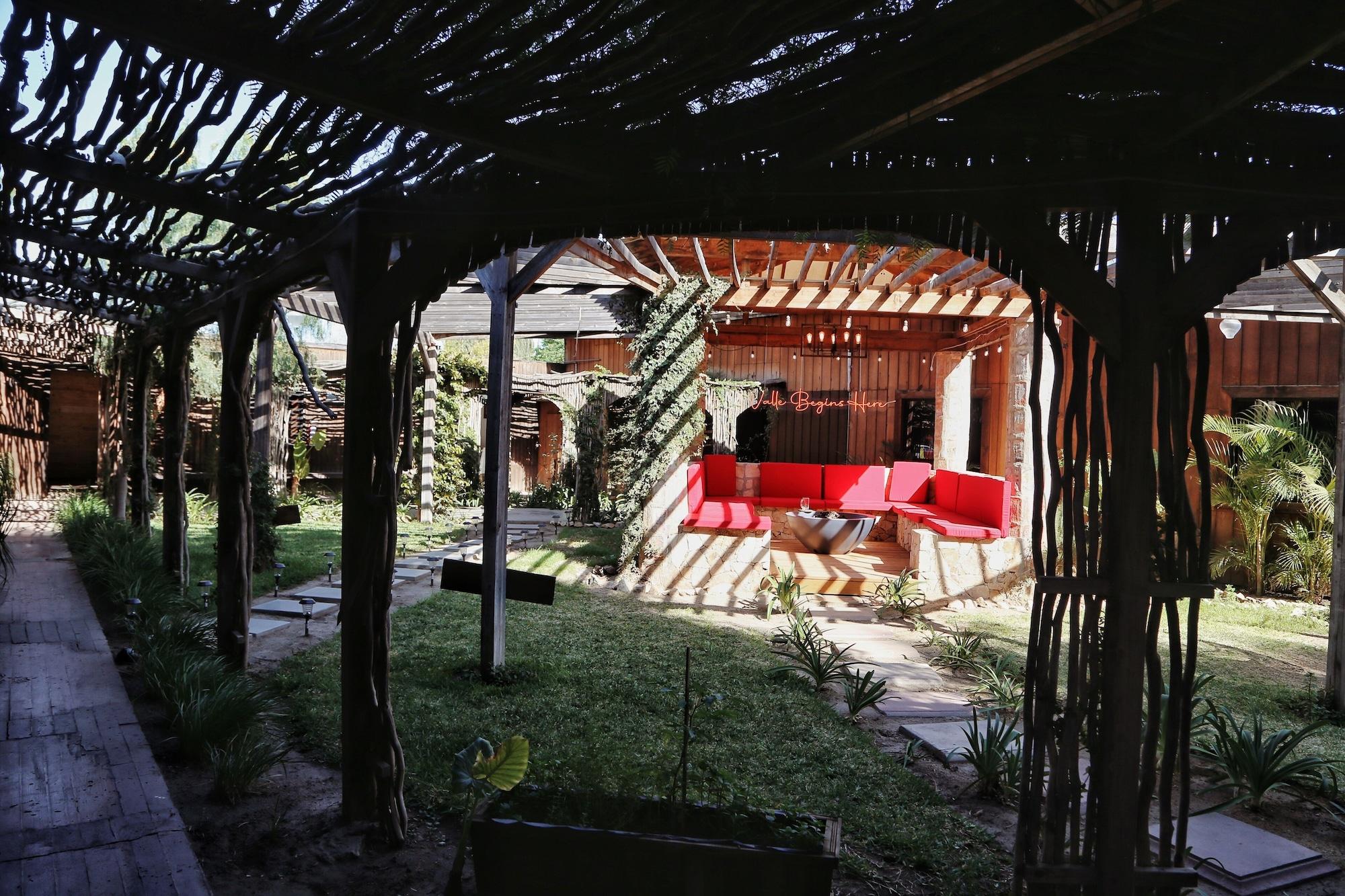 image-housing-carousel