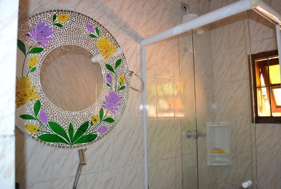 image-housing-carousel