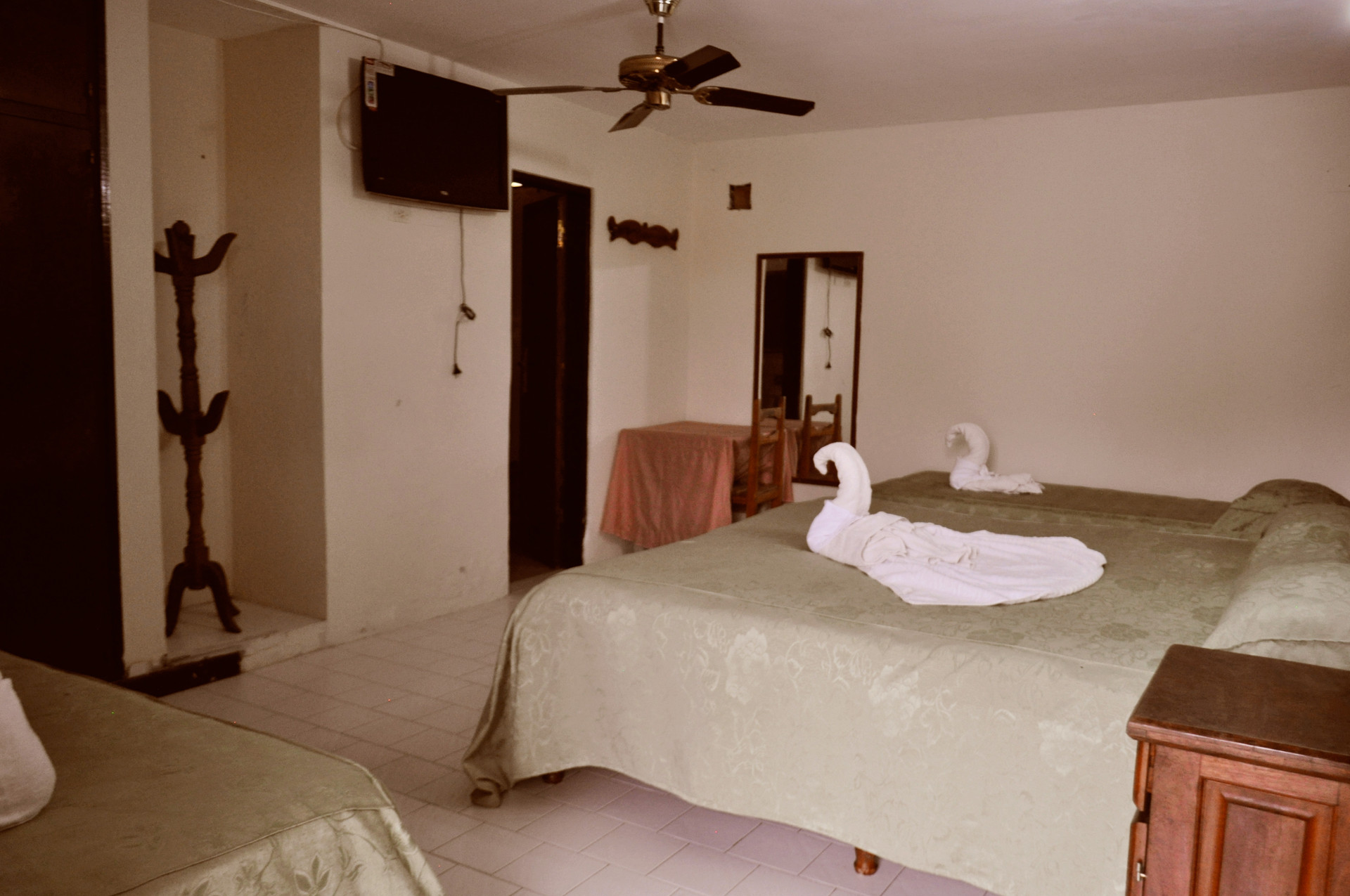 image-housing-carousel