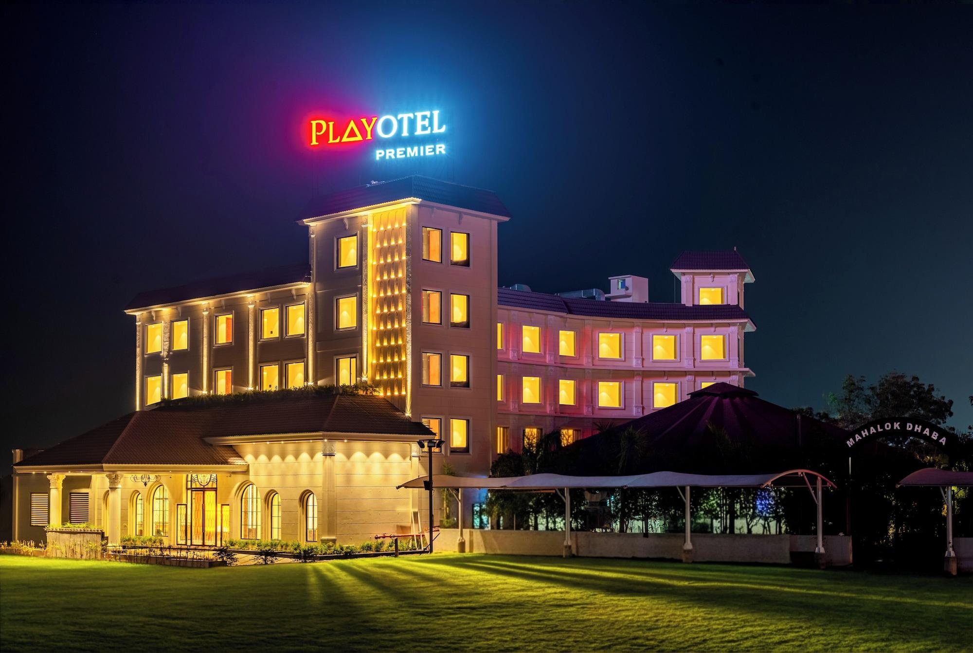 Vista Exterior Playotel Premier Ujjain