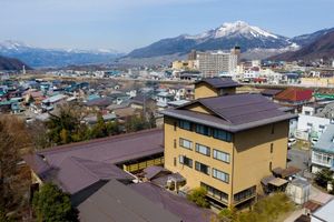 Alojamiento - Hotel Housei