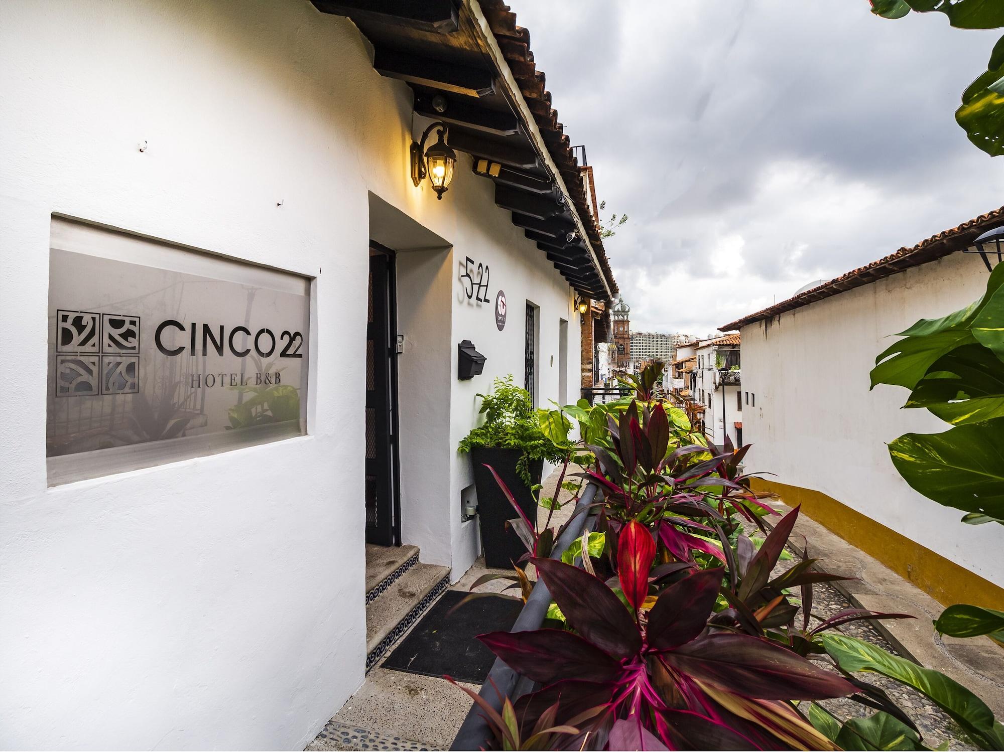Vista Exterior Cinco22 Hotel B&B