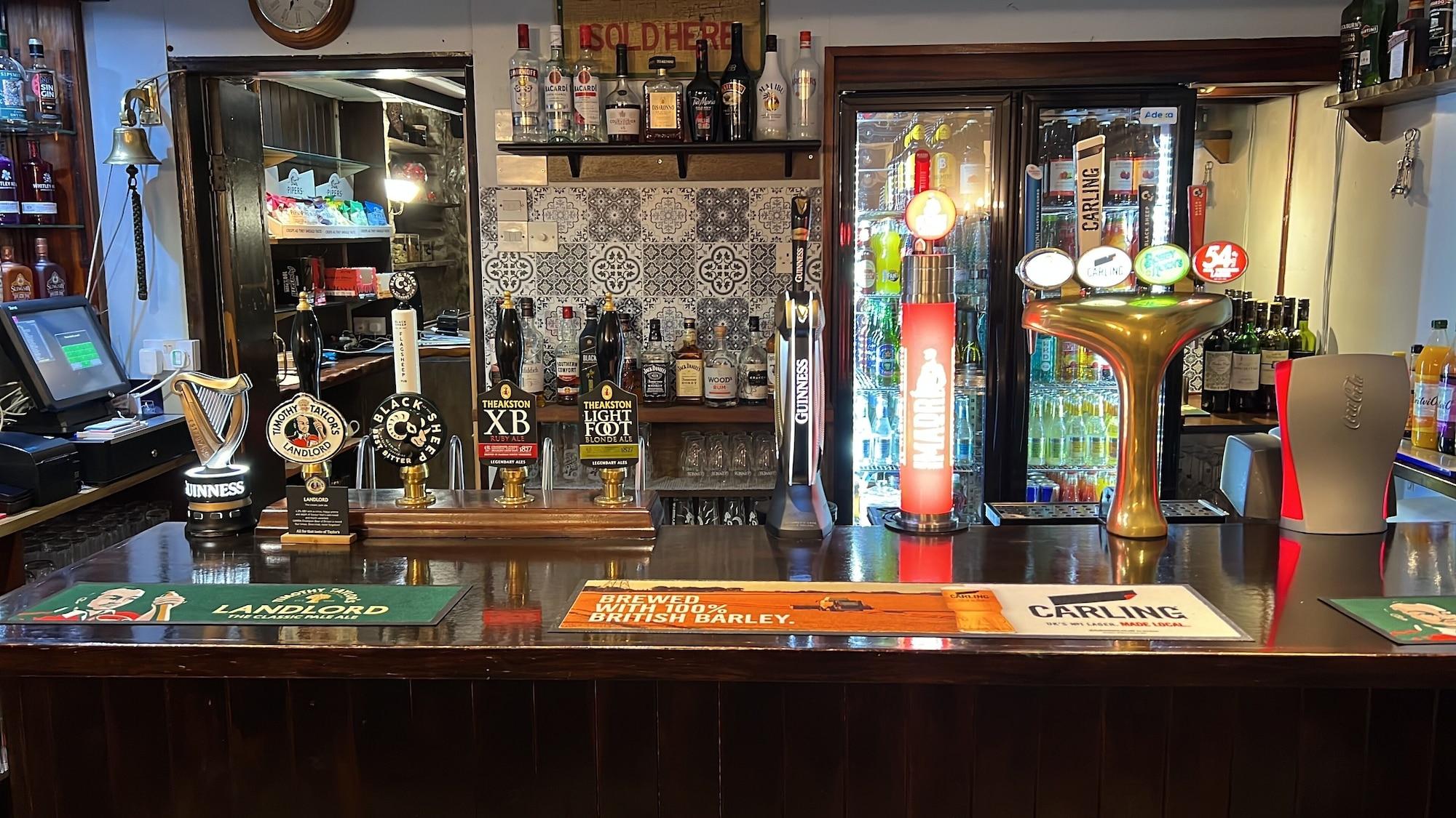 Vista Lobby Shoulder of Mutton