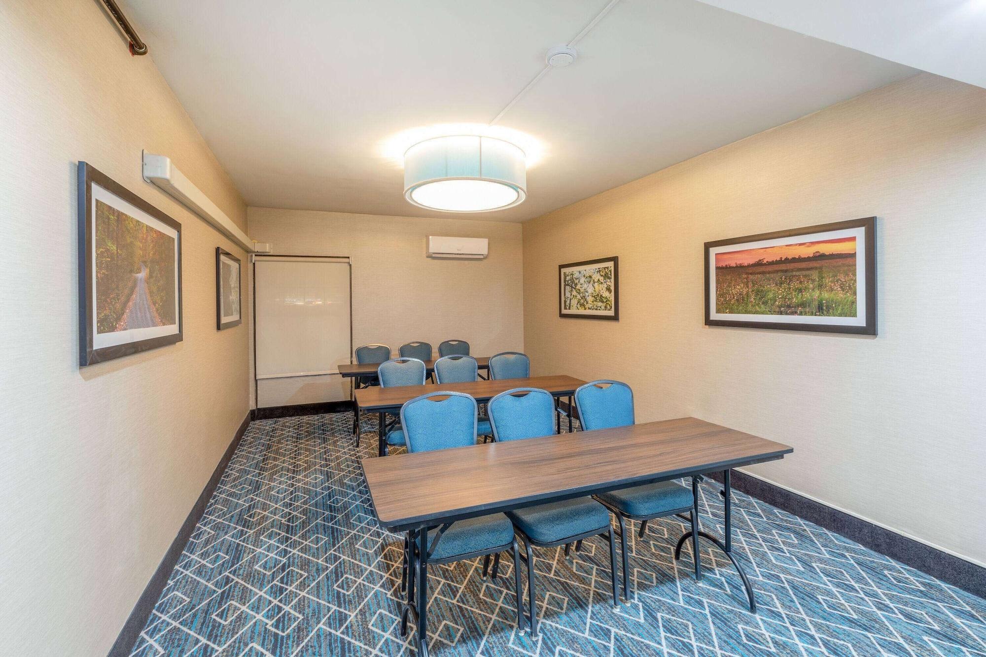 Sala de Reuniones La Quinta Inn & Suites by Wyndham Jonesboro