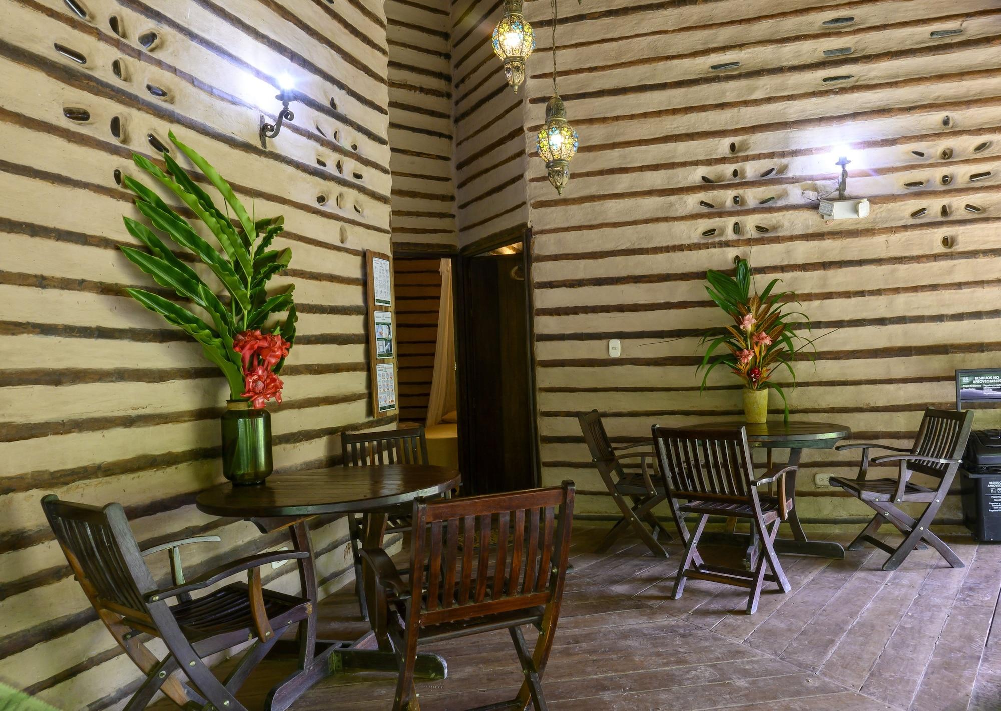Restaurant Pluton Trisquel Double Room With Extra Bed 1 Bedroom Lodge