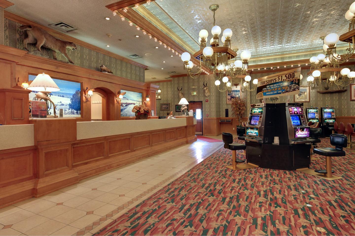 Vista Lobby Gold Country Inn and Casino by Red Lion Hotels