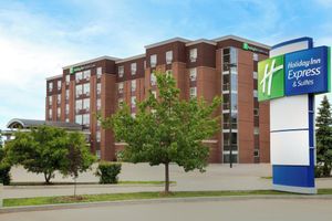 Alojamiento - Holiday Inn Express & Suites Cold Lake by IHG
