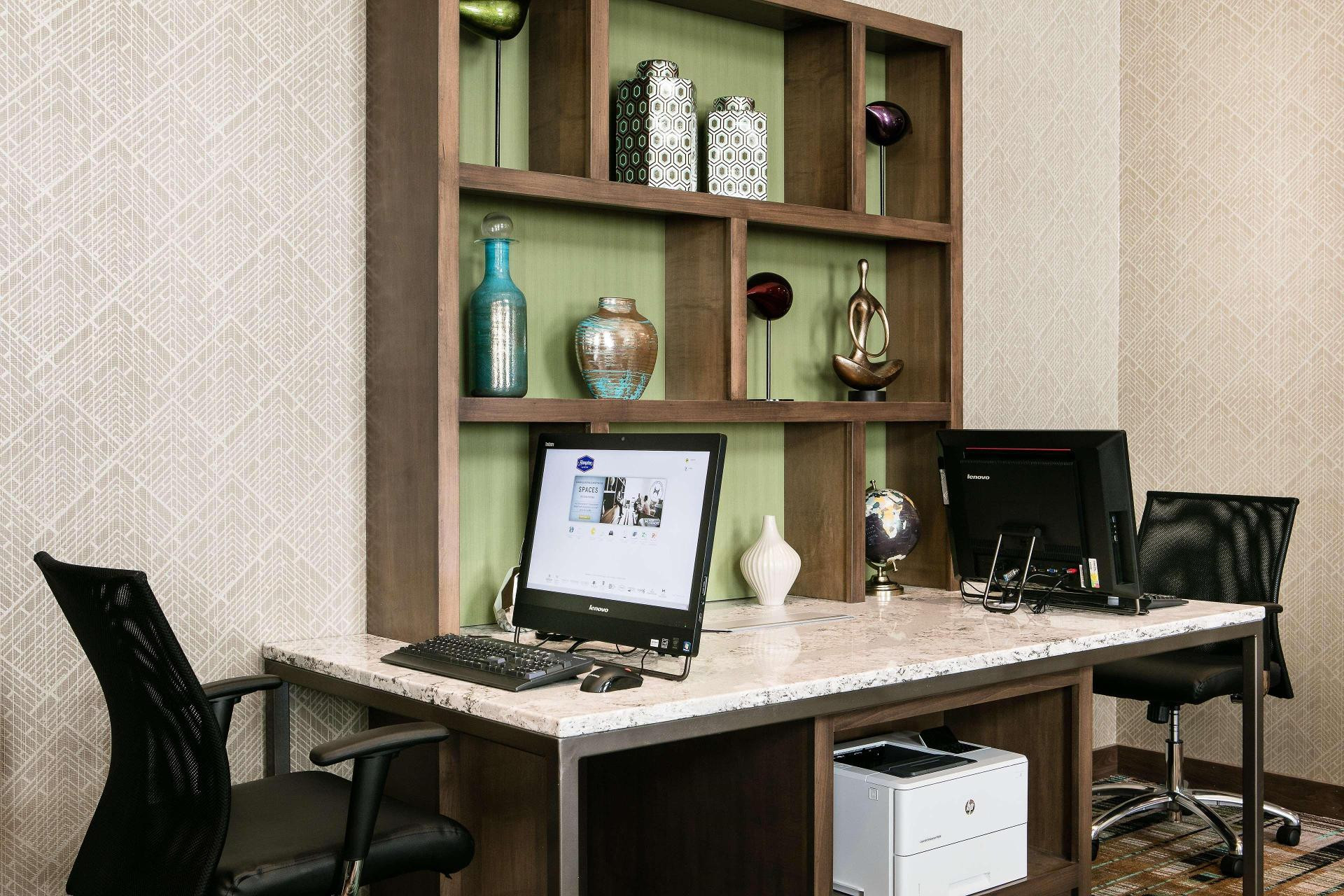 Centro de Negocios Hampton Inn & Suites Mason City