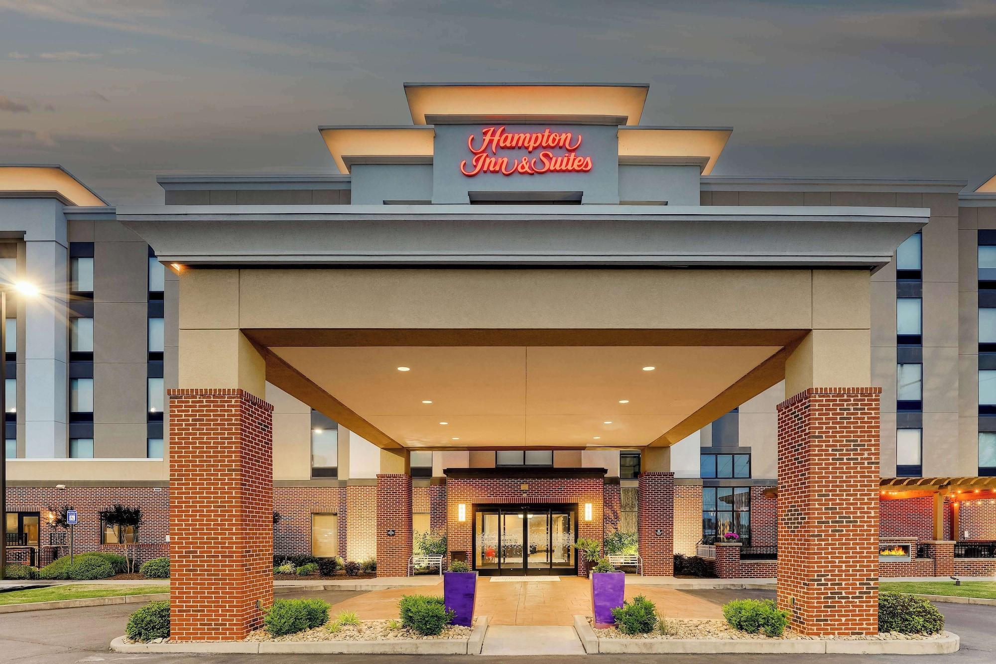Vista Exterior Hampton Inn & Suites Rome