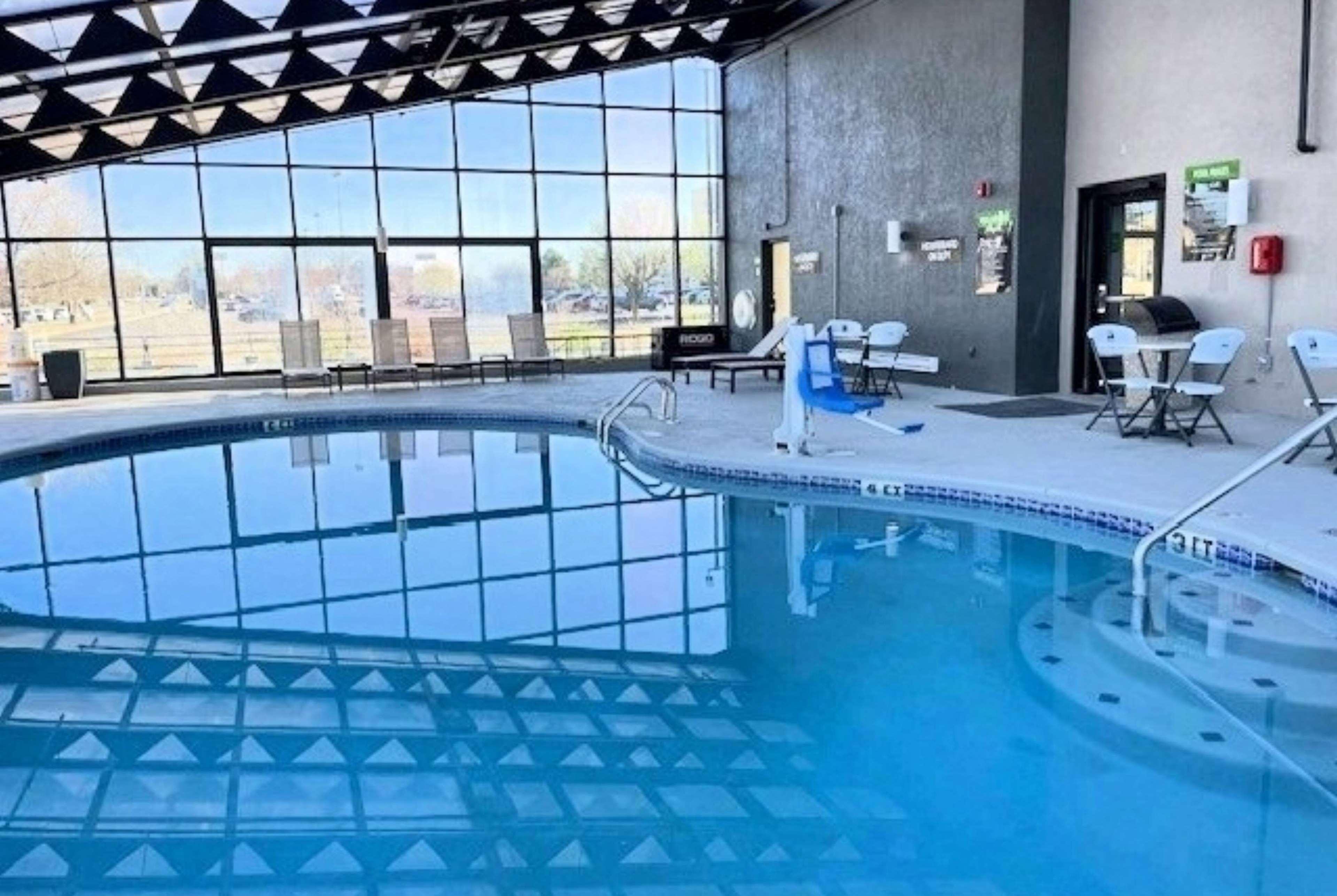 Vista Piscina La Quinta Inn & Suites Springdale