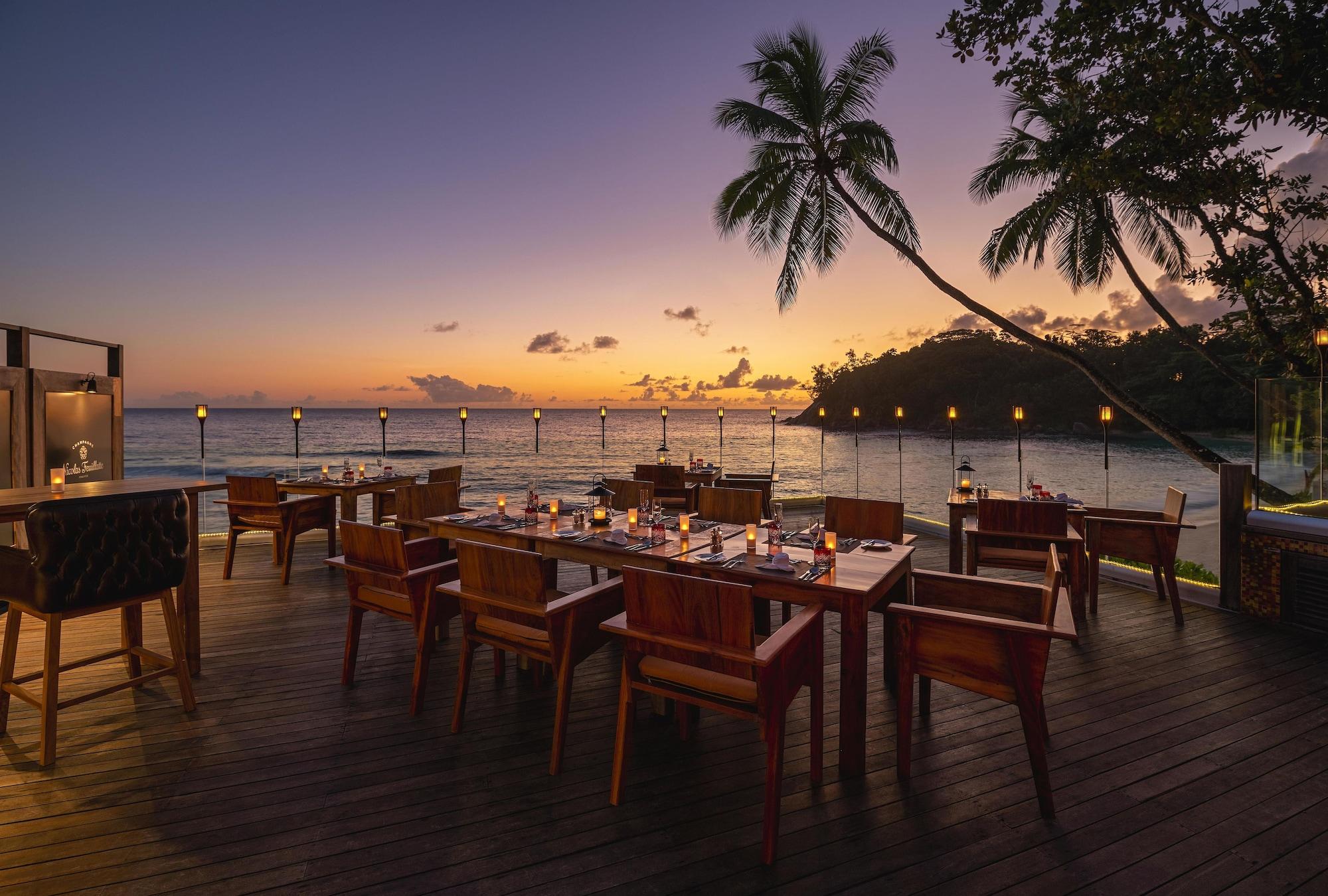 Restaurant Avani Plus Barbarons Seychelles Resort