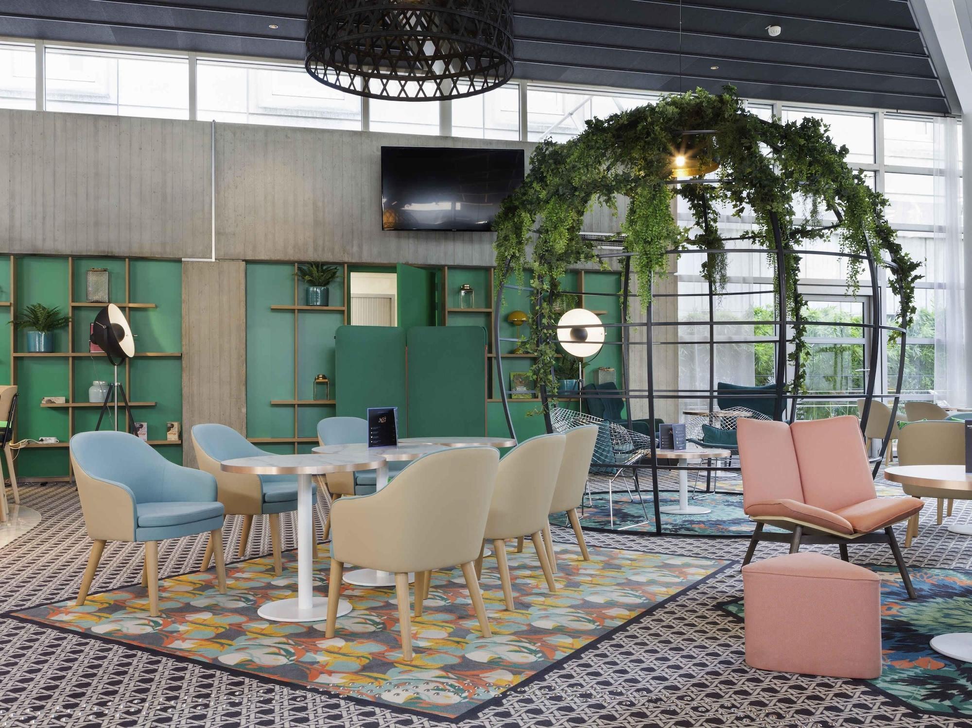 Bar/Salón Novotel Paris Charles de Gaulle Airport