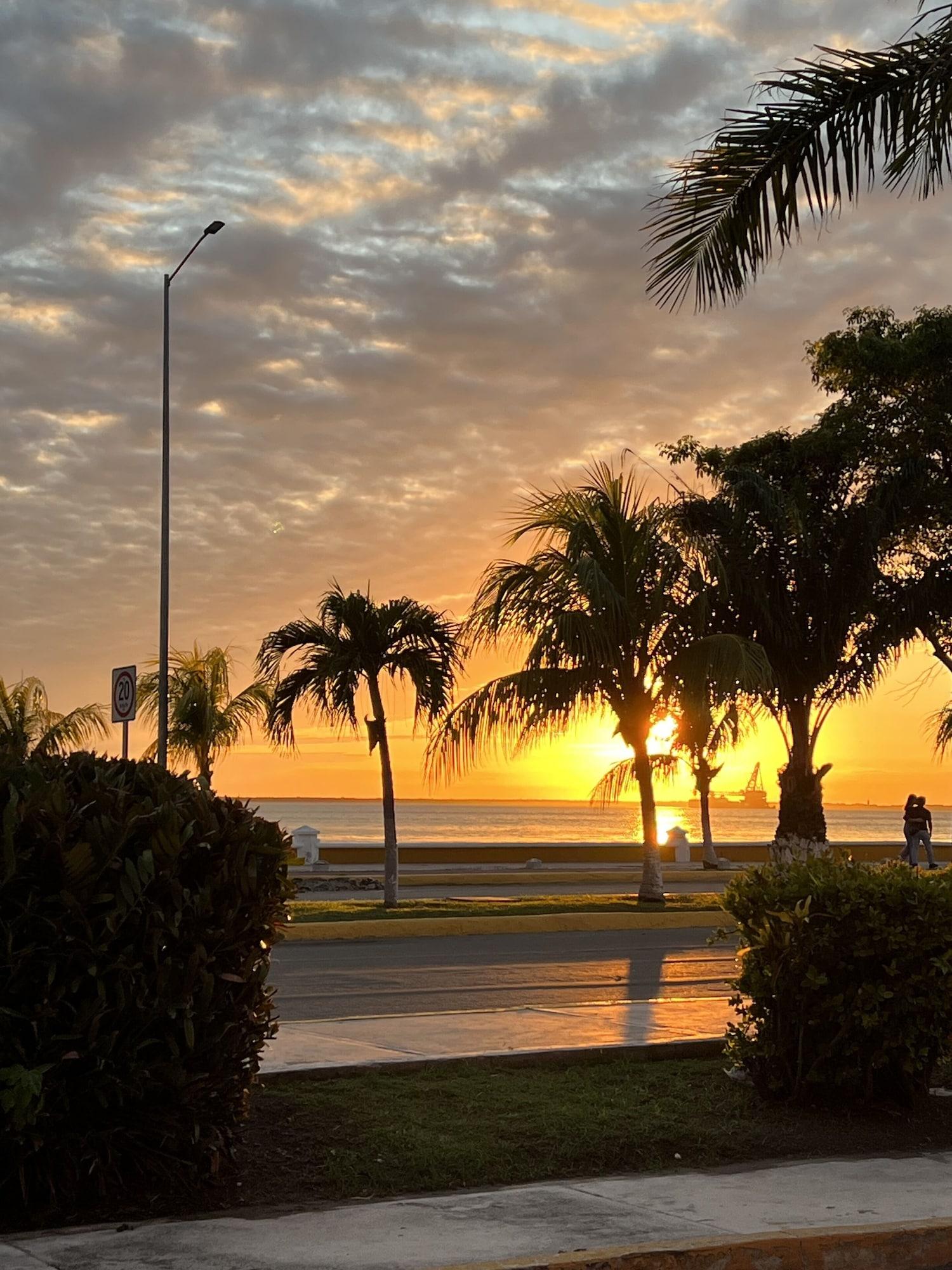 Varios Hotel Victoria