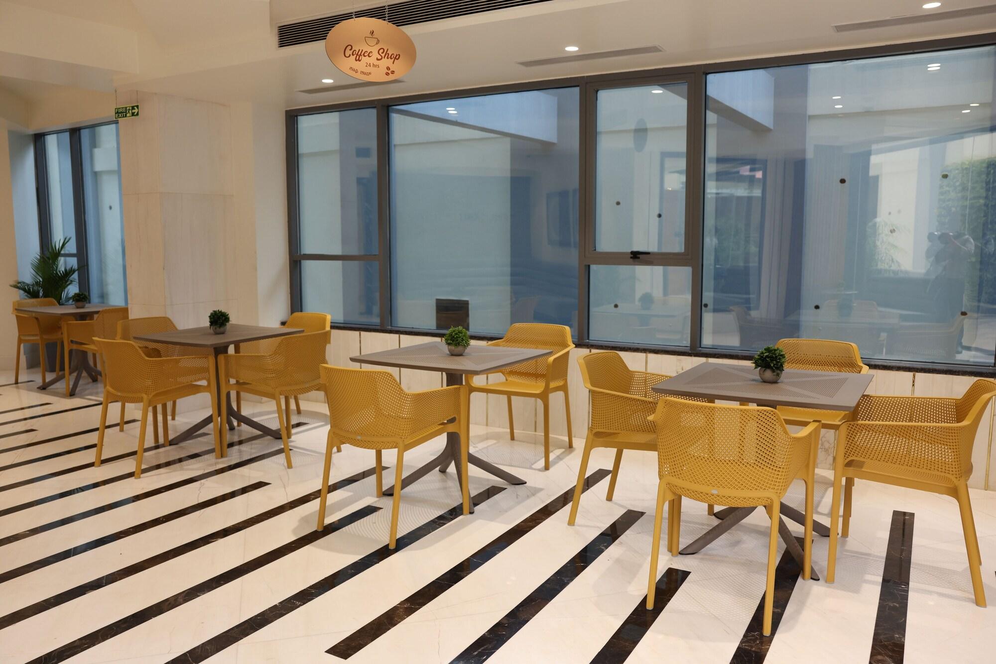 Bar/Salón AJ Grand Hotel