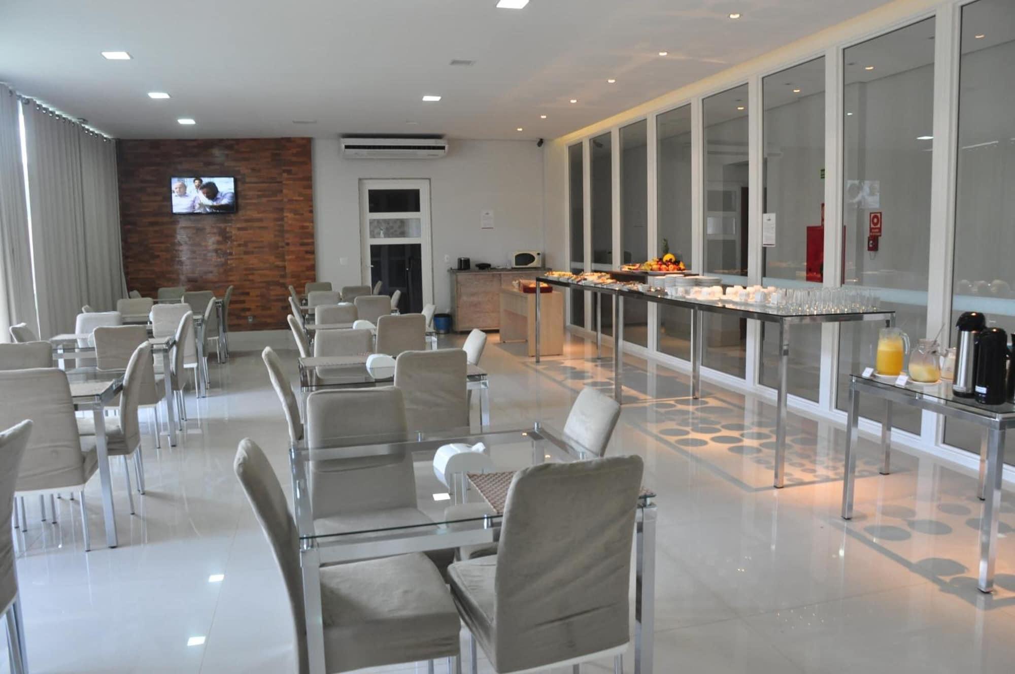 Restaurant Kamur Plaza Hotel