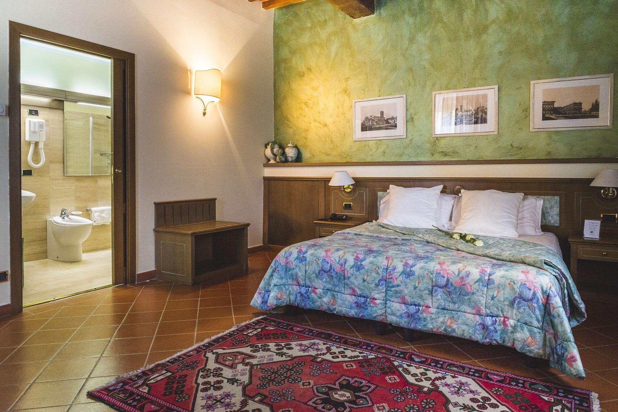 Varios Villa Sonnino