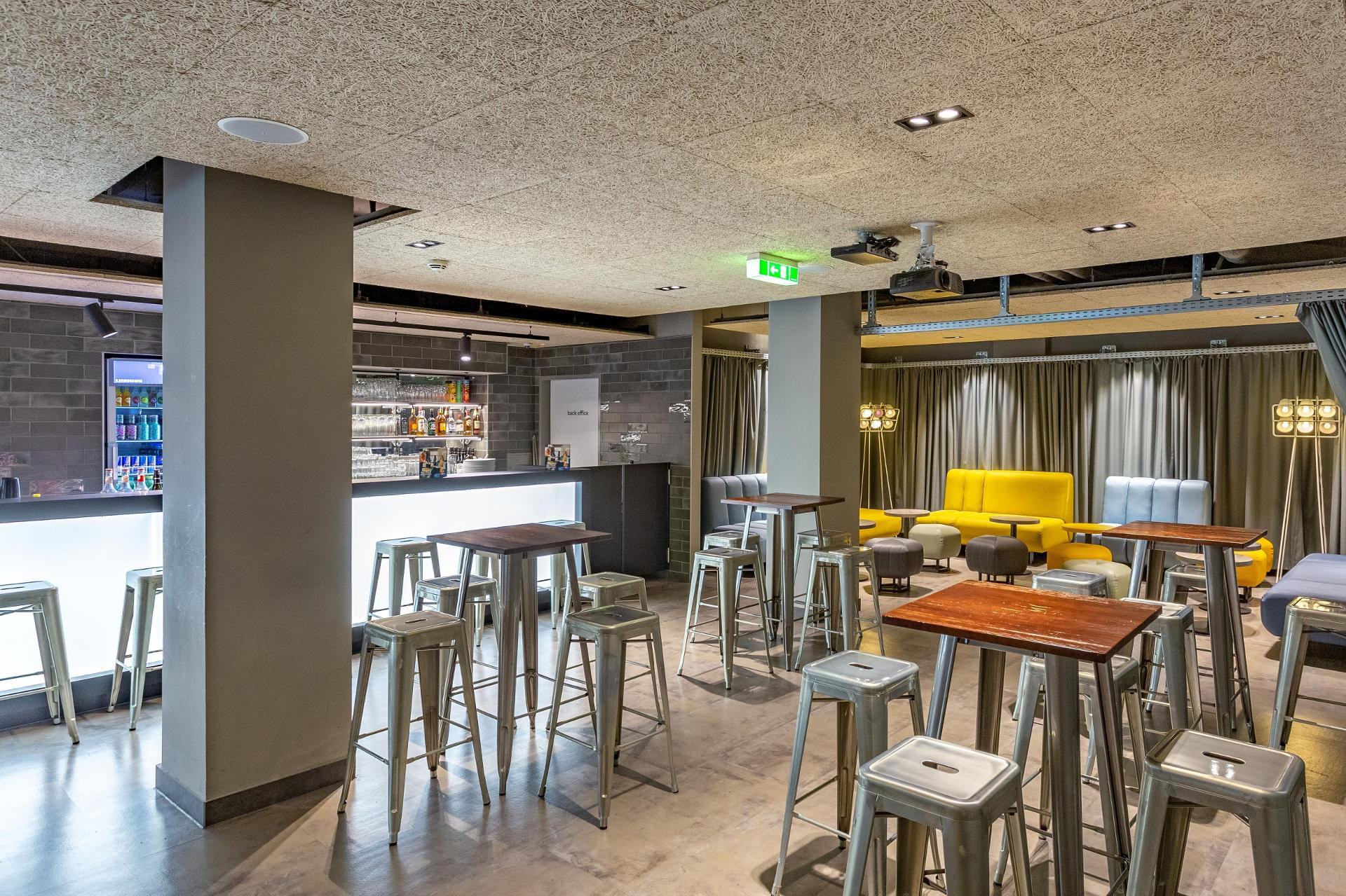 Bar/Salón a&o Wien Hauptbahnhof
