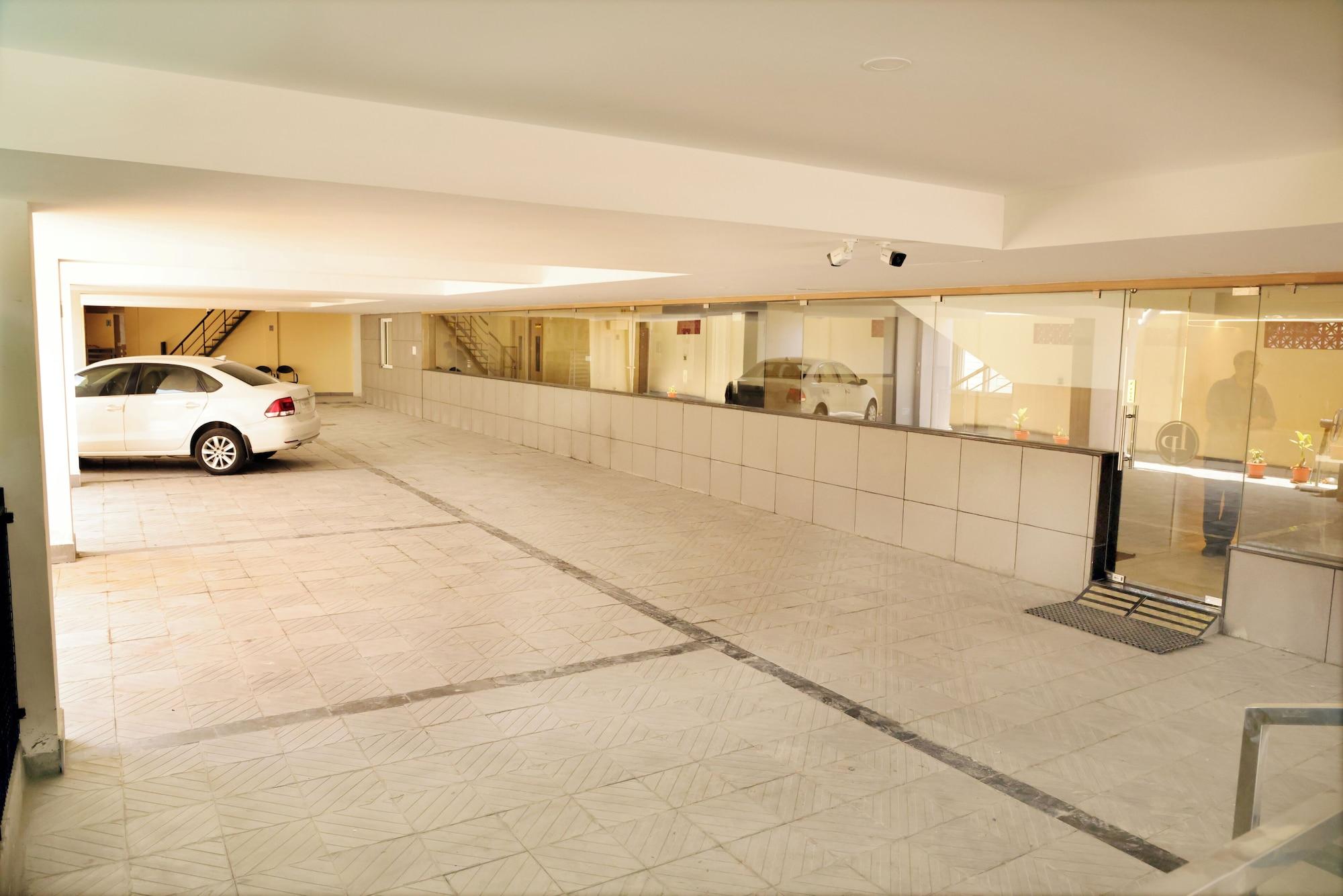 Varios Hotel Le Palace