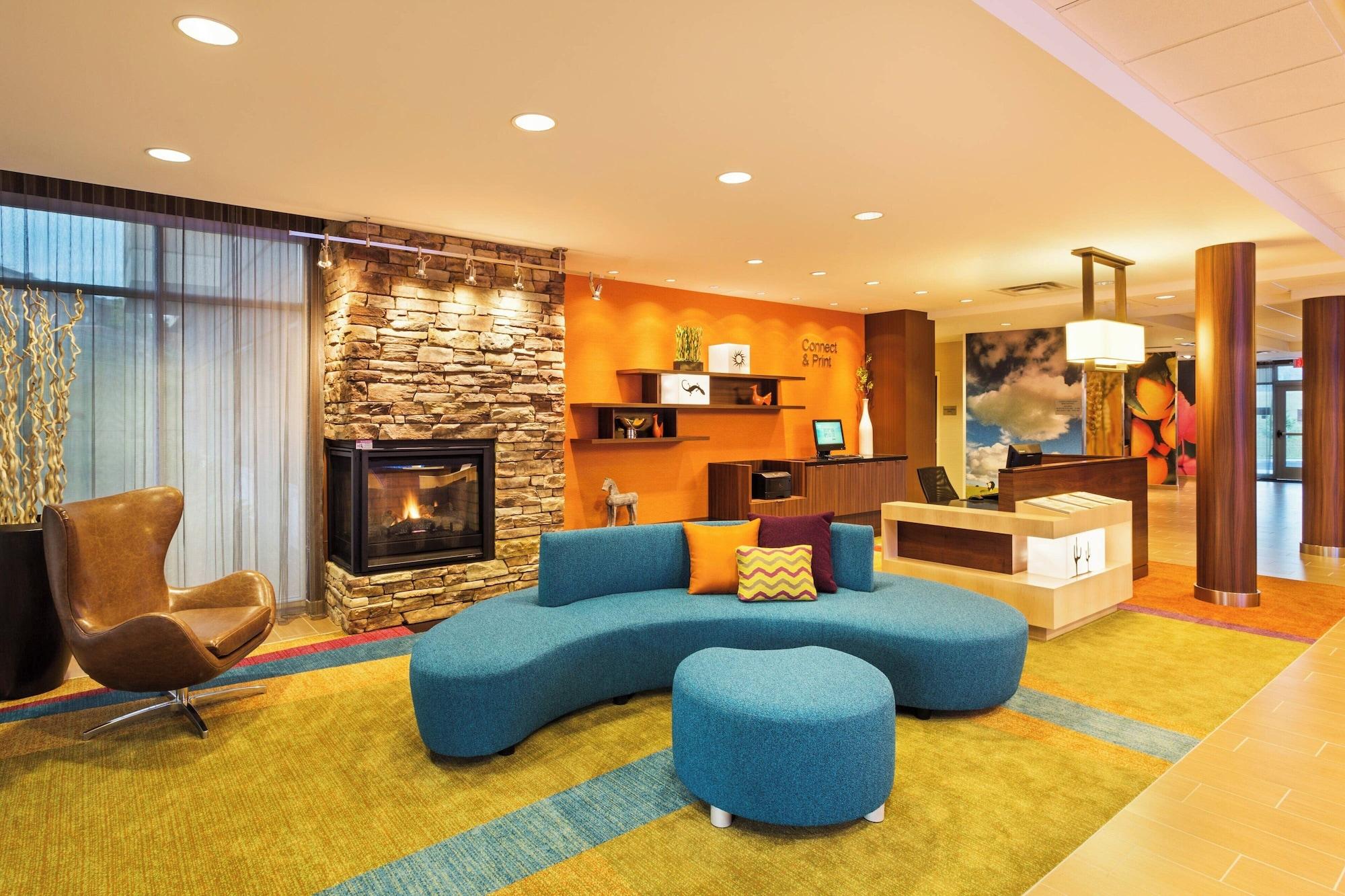Vista Lobby Fairfield Inn & Suites by Marriott Johnson City