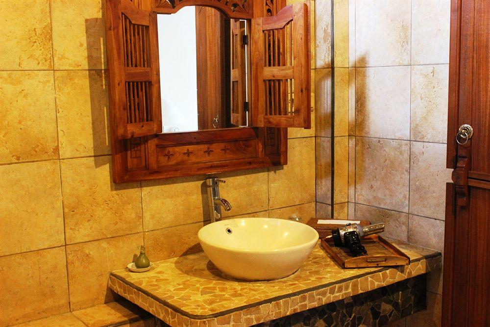 Set de Habitación Nefatari Exclusive Villas