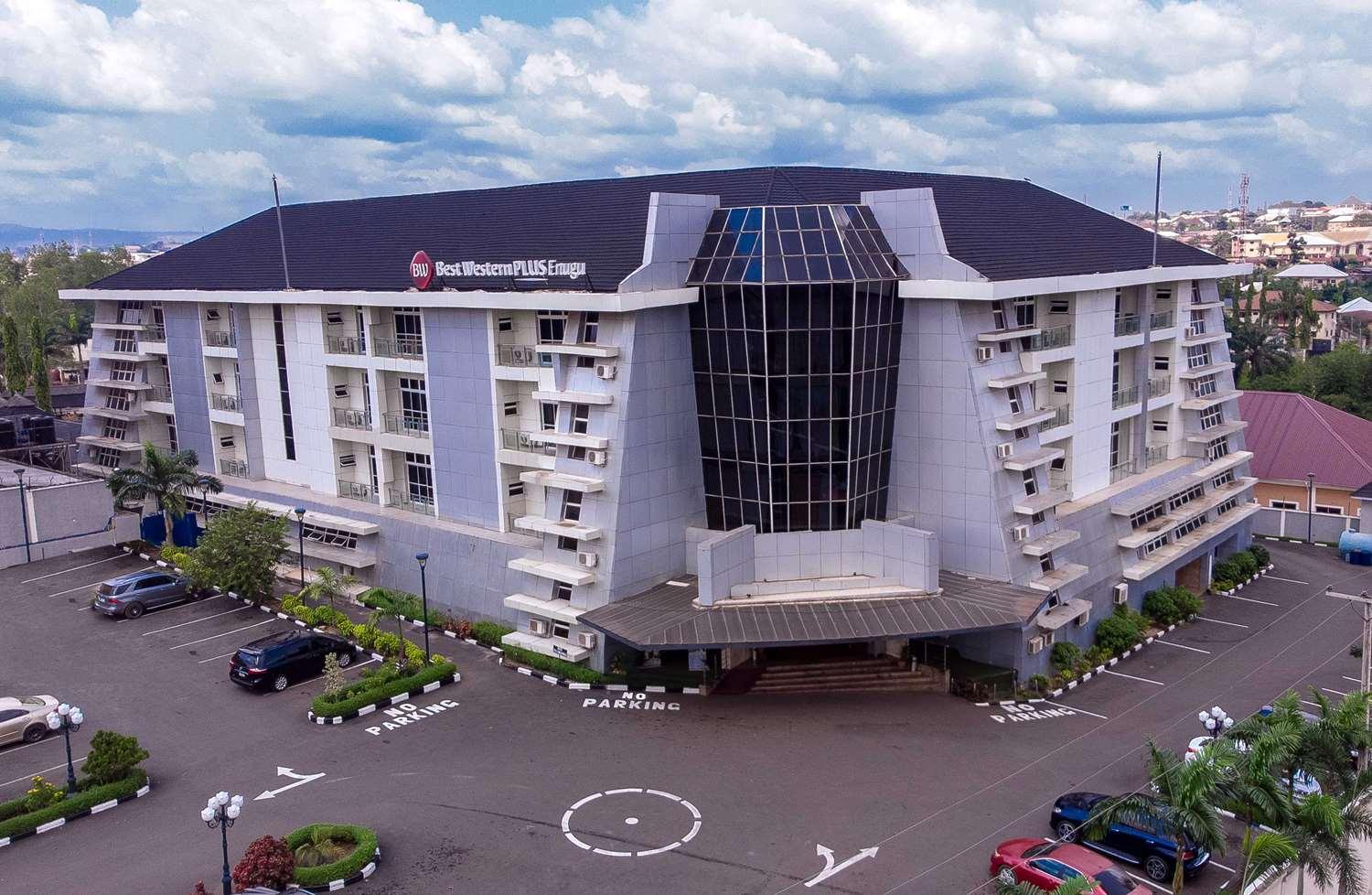 Vista Exterior Best Western Plus Enugu