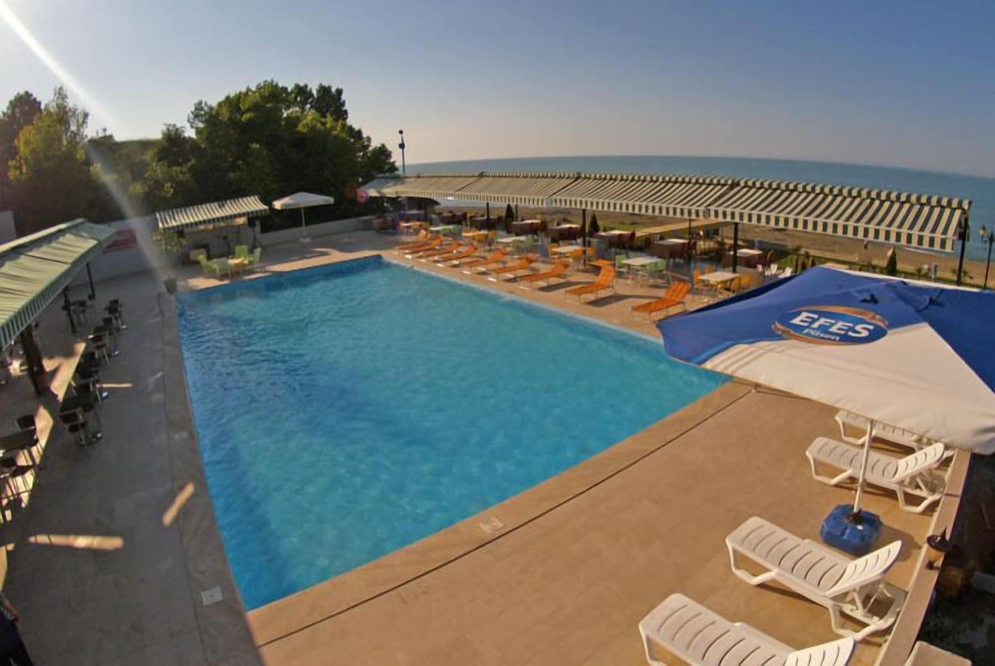 Vista Piscina Mora Hotel