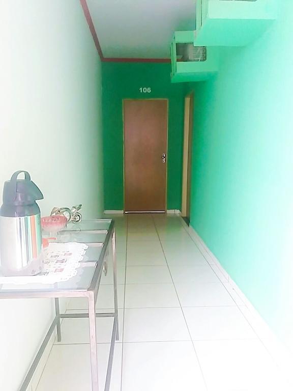 Varios California Hotel