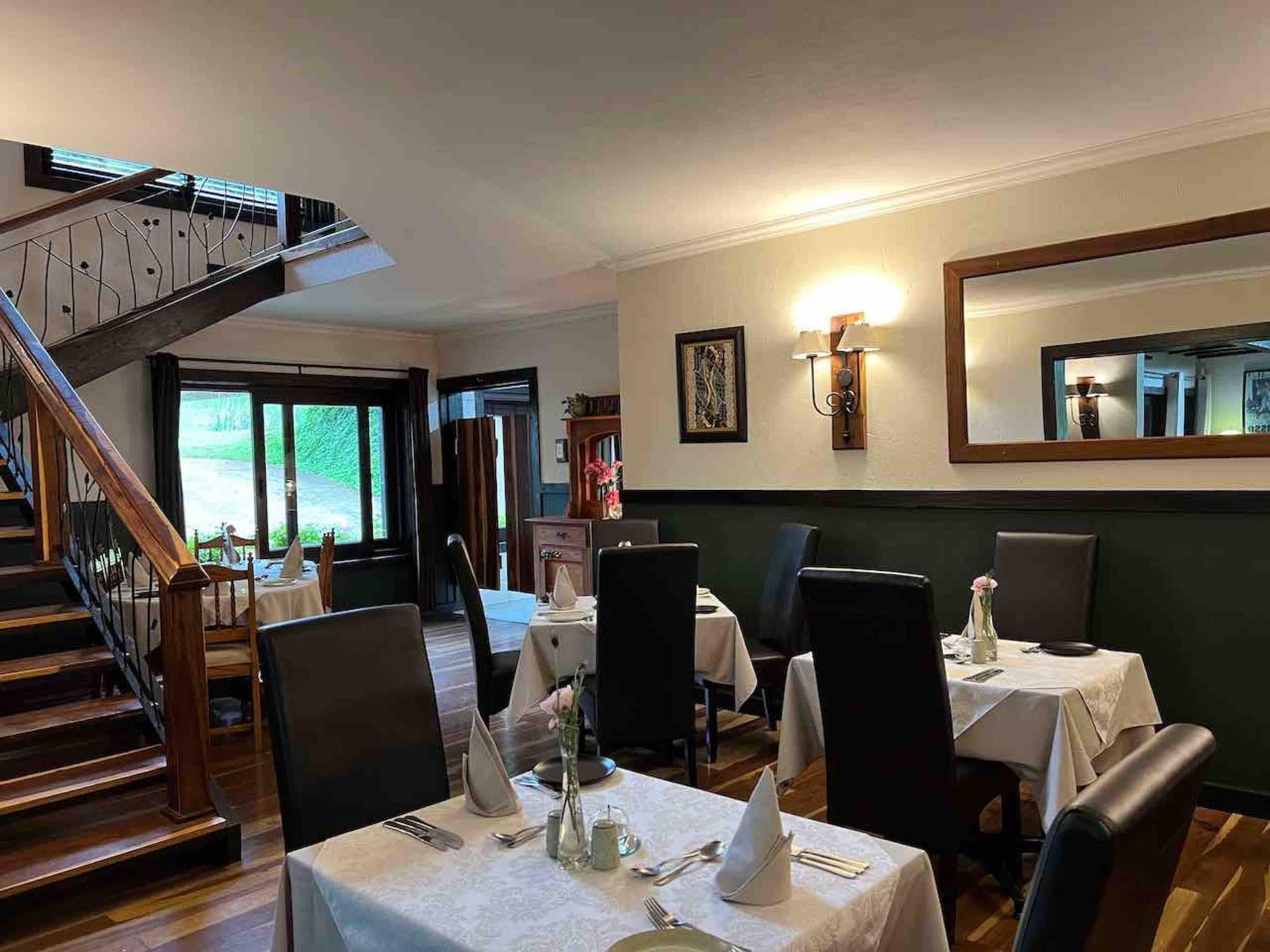 Restaurant Malachite Manor