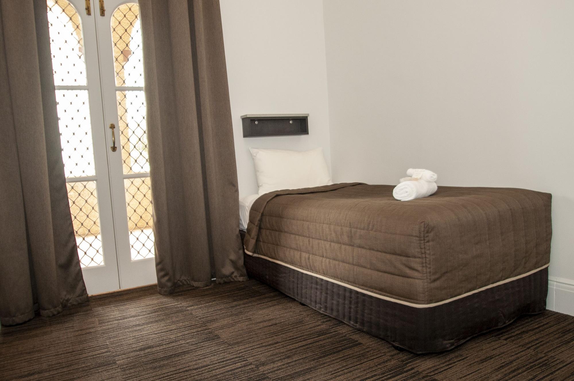 Habitación Historic Hydro Motor Inn