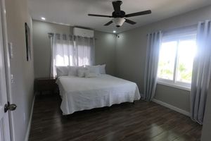 Alquiler Vacacional - Single-Family Home With Gated Tropical Yard