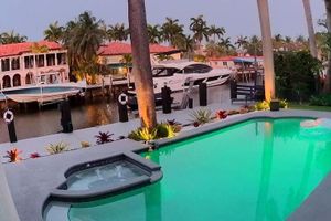 Alquiler Vacacional - Luxurious Waterfront Home in Ft. Lauderdale w/100-Foot Dock on the Intracoastal!