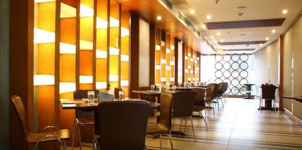 Restaurant OYO 1764 Hotel Maruti Lodging