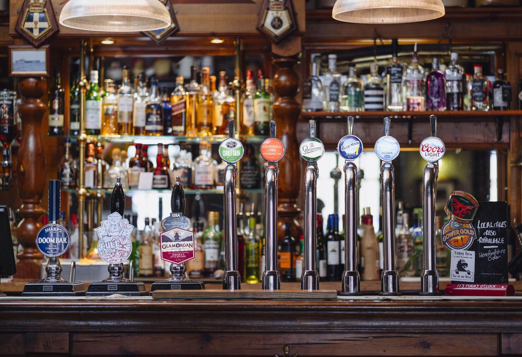 Vista Lobby King Arthur Hotel