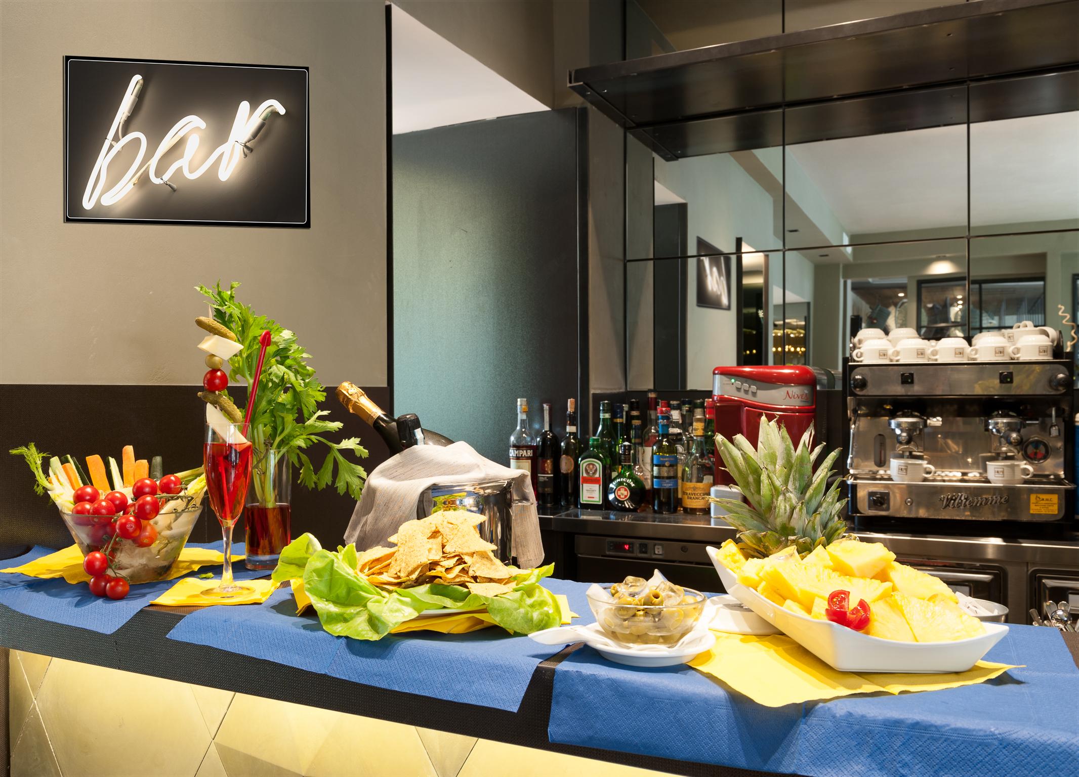 Bar/Salón Hotel Lombardia