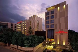 Alojamiento - Hilton Garden Inn Trivandrum