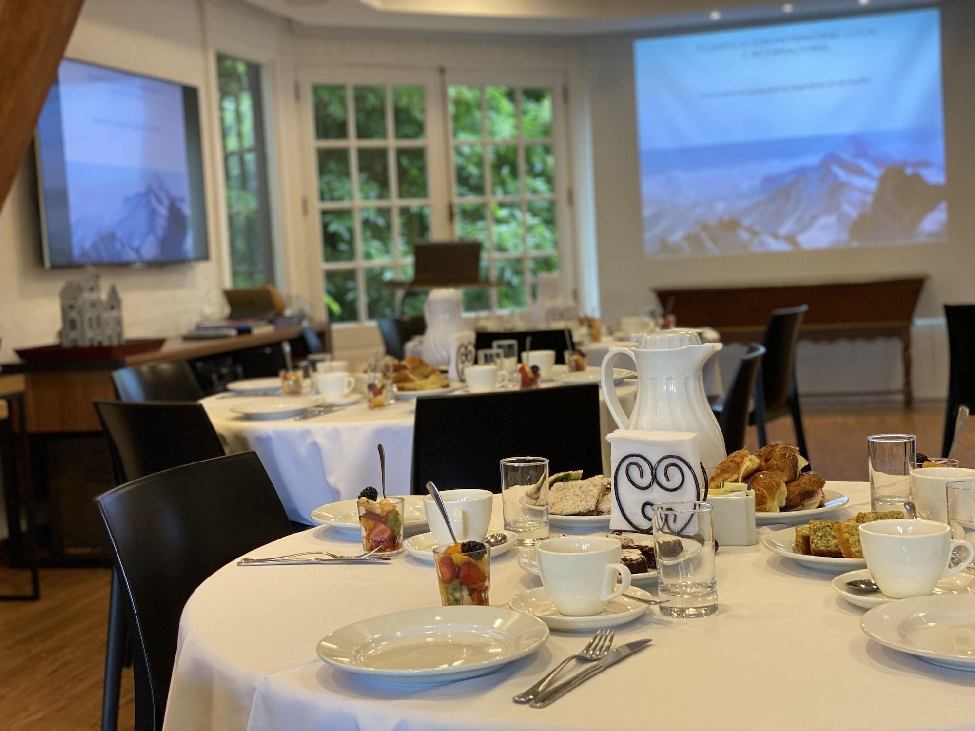 Centro de Negocios L'Auberge